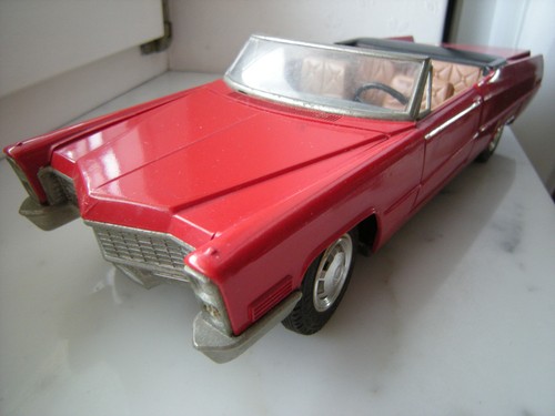 Schuco cadillac 5505 rot - cadillac,