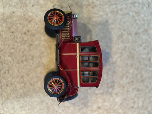 Vintage blechspielzeug auto - vintage,