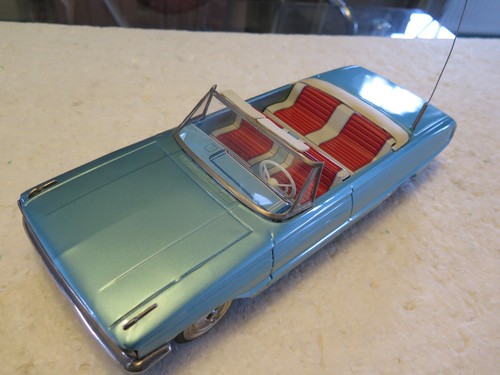 Blechspielzeug auto 64er ford - blechspielzeug,